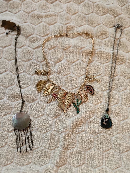 Source Unknown Jewelry - Gold Tropical Leaf Charms, Abalone Shell, Beaded Fish Summer Necklace Set